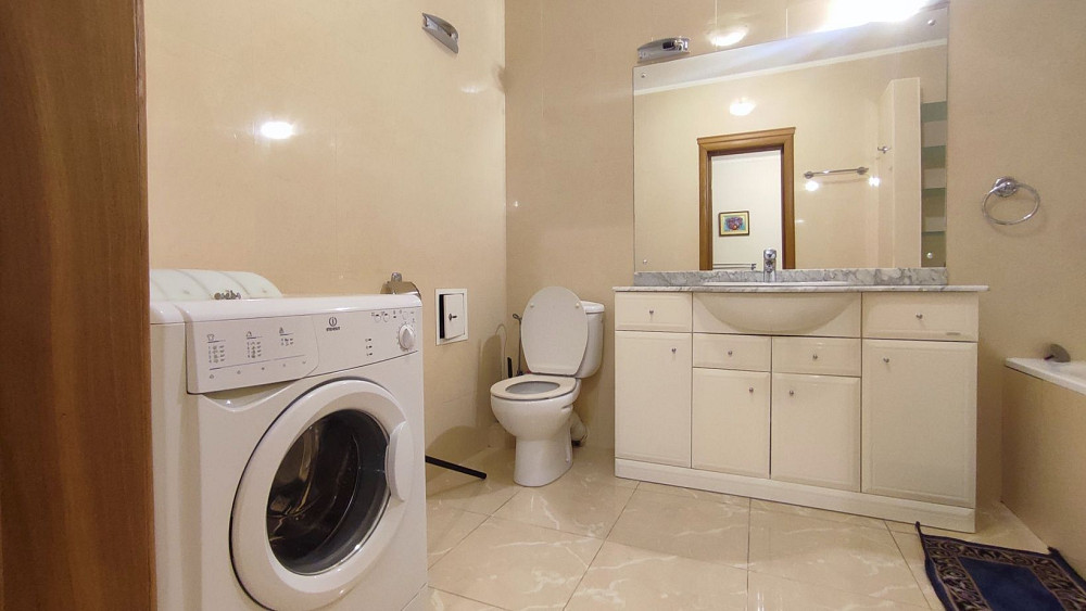 метро Печерск 100 метров 1-ком квартира с мебелью и техникой 58м2 Киев - изображение 8