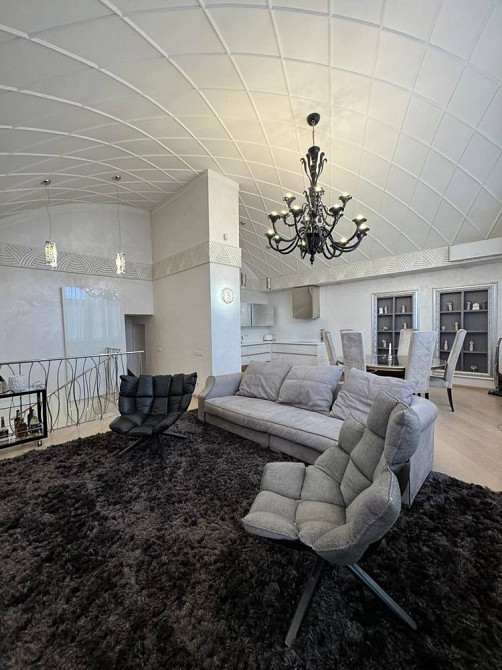 4-х кімн. дворівнева квартира на просп. Володимира Івасюка 4, Оболонь Київ - зображення 1