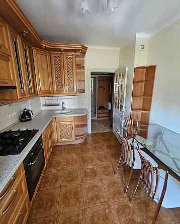 Оренда 3 кімнатної квартири, Сихів, Черв. Калини Львов