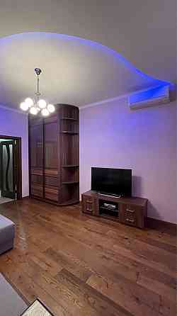 Новопечерські Липки, 1-кім. квартира, 53м2, Андрія Верхогляда 12 Київ