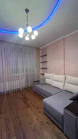 Новопечерські Липки, 1-кім. квартира, 53м2, Андрія Верхогляда 12 Київ