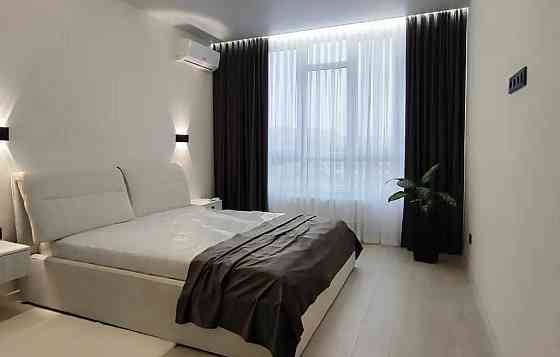 Пропонується в оренду прекрасна, світла і тепла двокімнатна квартира. Хмельницкий