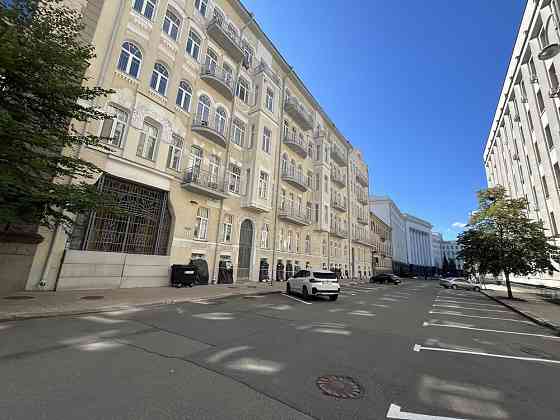 Продаж квартири, Київ, центр, вул.Банкова Київ