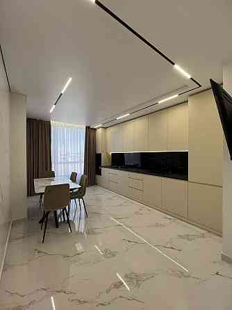 Шикарна 2 кімнатна квартира в самому центрі міста, вулиця Коновальця Ивано-Франковск