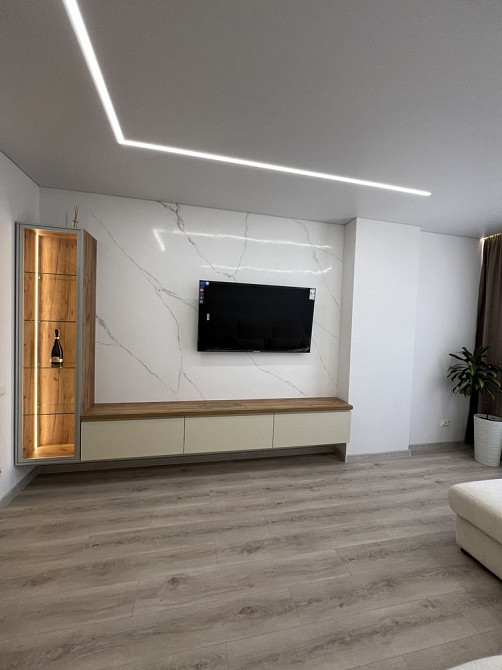 Шикарна 2 кімнатна квартира в самому центрі міста, вулиця Коновальця Івано-Франківськ - зображення 2