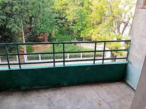 2к. сталинка 49м2 с мебелью газом на Проспекте Шевченко Одесса