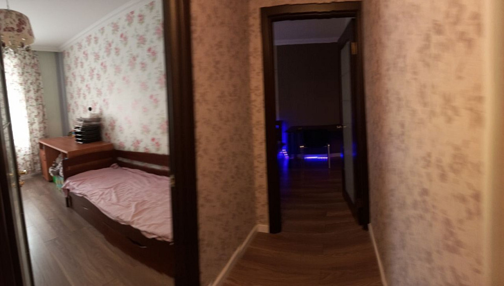 Простора (3) трьох кімнатна квартира з комунальними! Проліски - зображення 7