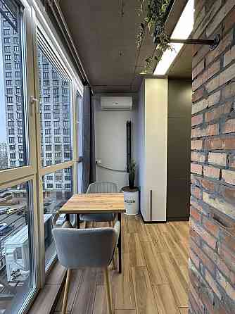 Однокомнатная, метро Вырлица 300м Київ