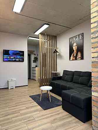 Однокомнатная, метро Вырлица 300м Київ