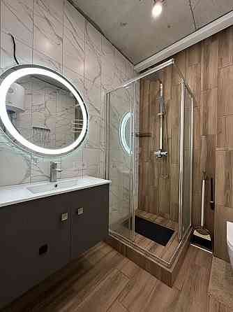 Однокомнатная, метро Вырлица 300м Київ