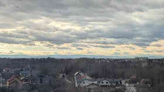 Класна видова 1км квартира на гори в зданій новобудові Ивано-Франковск