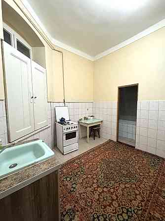 Продається 2-к квартира на площі Філармонії Чернівці