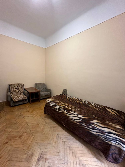 Продається 2-к квартира на площі Філармонії Чернівці - зображення 1