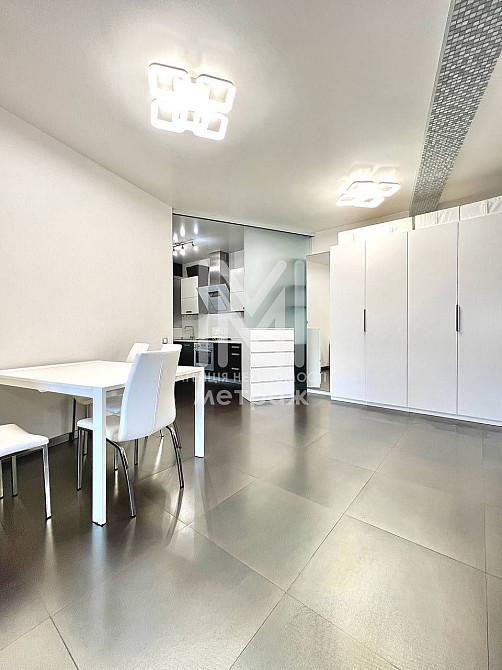 Супер цена! Таунхаус с паркингом! Закрытая территория, Французский б-р Харьков - изображение 1