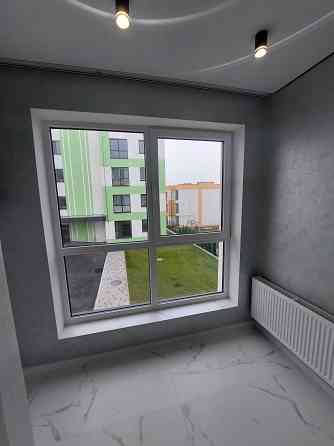 Продам укомплектовану сучасну квартиру в новобудові Ровно