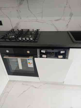 Продам укомплектовану сучасну квартиру в новобудові Ровно