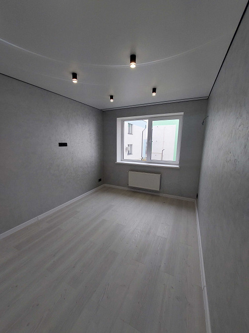 Продам укомплектовану сучасну квартиру в новобудові Рівне - зображення 8