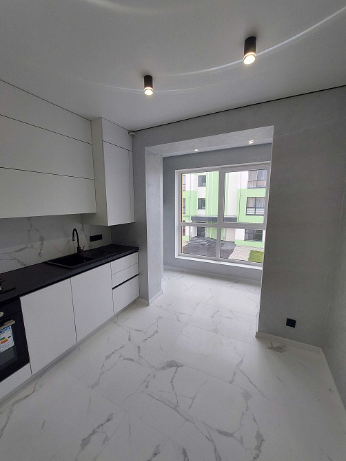 Продам укомплектовану сучасну квартиру в новобудові Рівне - зображення 4