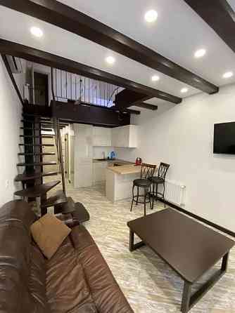 Аренда 2-х уровневой кв ЖК Новострой на Бочарова Балкон Атриум Початок Одеса