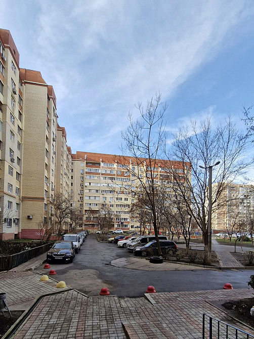 Сдам 1но комнатная в кирпичного доме за 4000 Сахарова Одеса - зображення 1