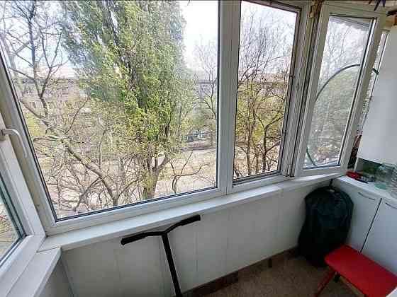 Продам 3к квартиру на пр. Богдана Хмельницкого 114 (12 квартал) Дніпро