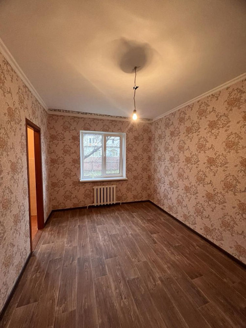 БЕЗ КОМІСІЇ, квартира в центрі, з ремонтом, 2 сотки землі, 36м2 Гостомель - зображення 4