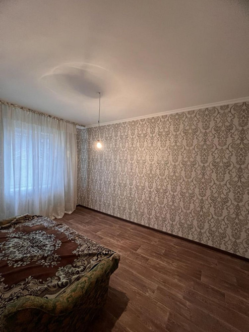 БЕЗ КОМІСІЇ, квартира в центрі, з ремонтом, 2 сотки землі, 36м2 Гостомель - зображення 2