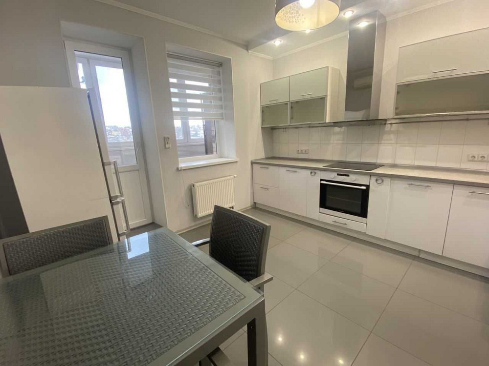 Голосіївська, 13б Голосіїво  Метро Деміївська Либідська Центр Киев - изображение 1