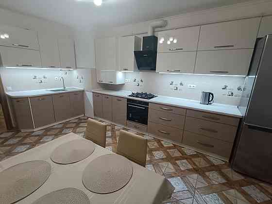 Тривала оренда 3к кв. в новобуд. у Львові  по вул Шевченка (Рясне -1) Львов