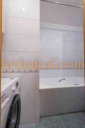 оренда 3-кімнатной квартири вул. Салютна 9 Kyiv