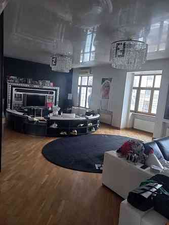 3-кімнатна преміальна квартира, в центрі міста вул, Лютеранська!! Kyiv