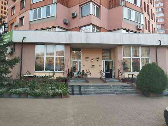 Троєщина. ОРЕНДА 3-і квартири 109 кв.м., 4 поверх. Вул. Цвітаєвоі 11. Kyiv