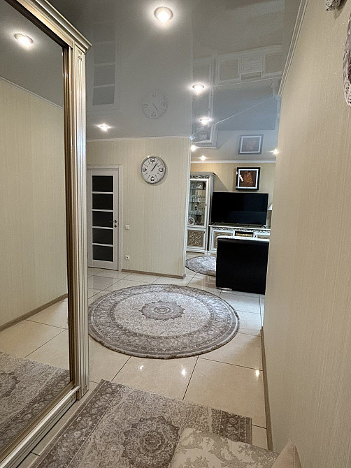 Оренда просторої двокімнатної квартири в жк Щасливий. Софиевская Борщаговка - изображение 1