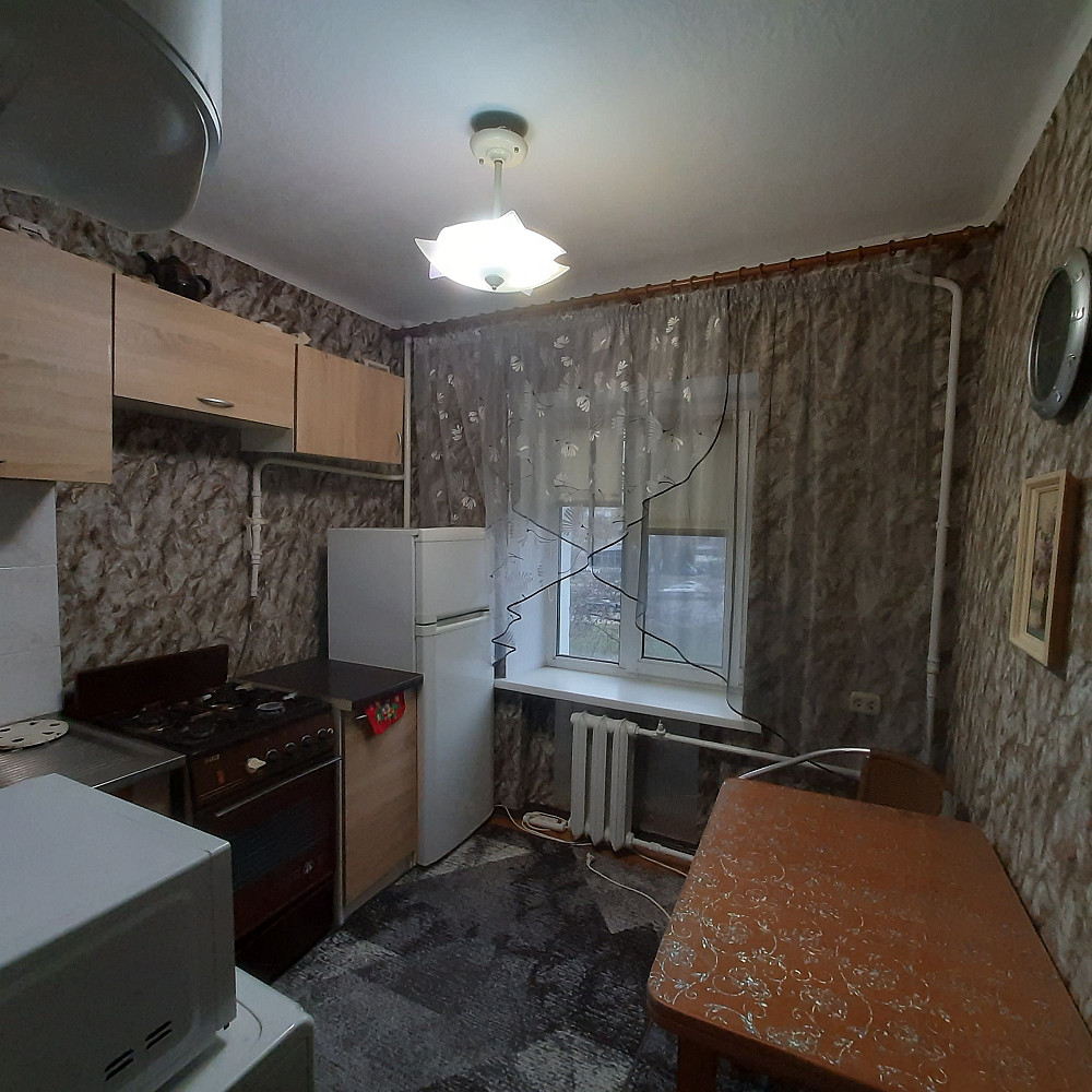 1 кім поруч Метро Либідська бул. Міхновського 6 , Печерский р-н Київ - зображення 2