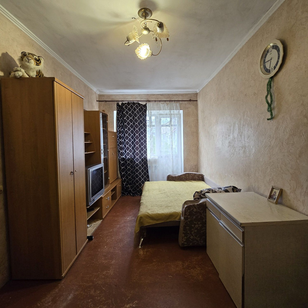 1 кім кв Коновальця 135/центр Ивано-Франковск - изображение 1