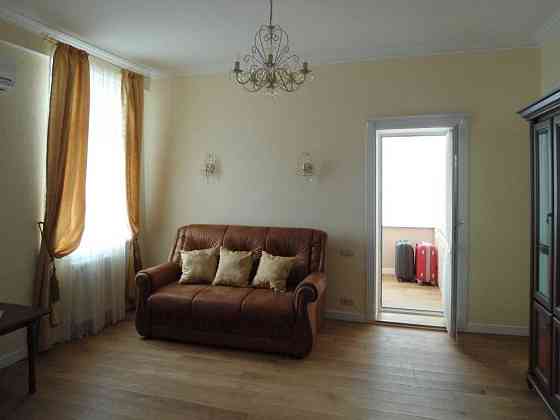 оренда 1-но  кім.,Центр, гарний ремонт Лесі Українки 7-а м.Печерська Київ