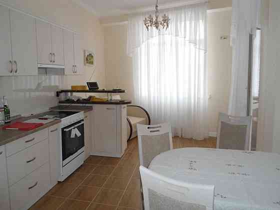 оренда 1-но  кім.,Центр, гарний ремонт Лесі Українки 7-а м.Печерська Київ