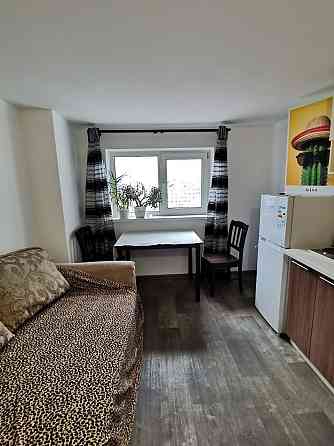 Я хозяйка, сдам 2х комн Таирова.
90кв м.  
Новая, чистая, первая сдача Одесса