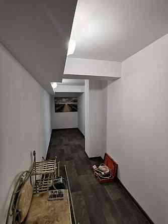 Я хозяйка, сдам 2х комн Таирова.
90кв м.  
Новая, чистая, первая сдача Одесса