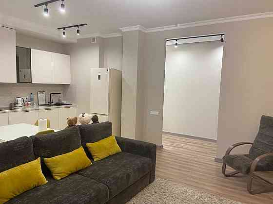 Аренда квартиры ЖК IQ HOUSE 3к 95м2. Центр, Клары Цеткин Массаковского Дніпро