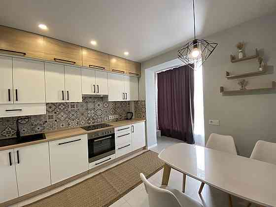 Здається двохкімнатна новобудова Черновцы