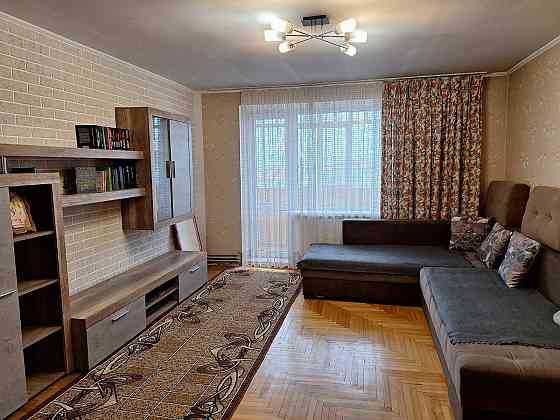 Здається 3 к  квартира з і/о   в районі Велмарту- Коновальця Ивано-Франковск