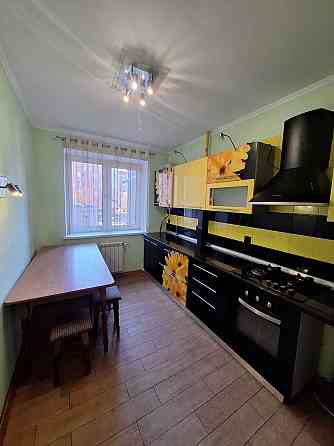 Здається 3 к  з і/о  на вул Коновальця- р-н   Матейки Ивано-Франковск