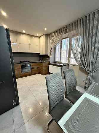 Оренда затишної з - кімнатної квартри в центрі міста! Ровно