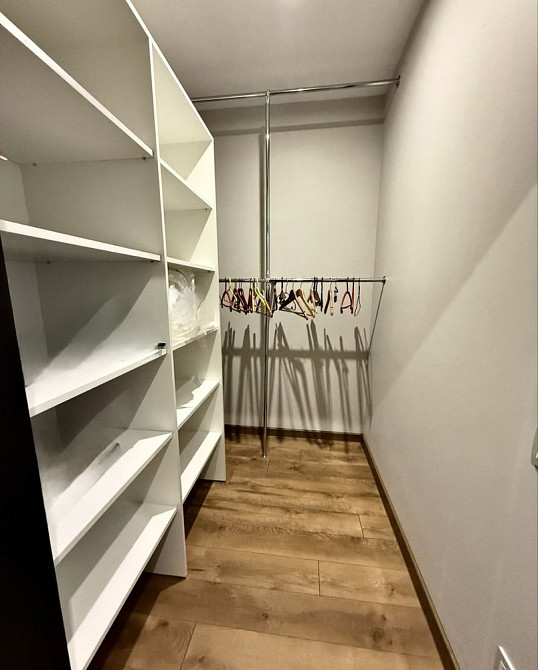 Оренда затишної з - кімнатної квартри в центрі міста! Ровно - изображение 2