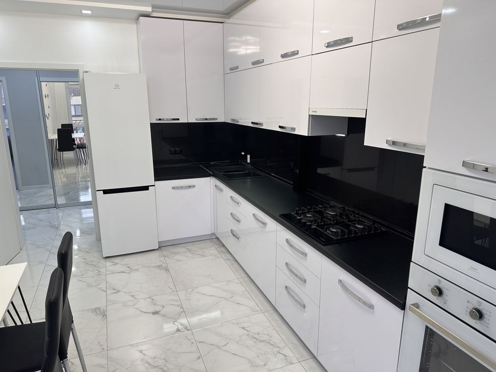 Оренда 2-х кімнатниї квартири з гаражем Крихівці - зображення 1