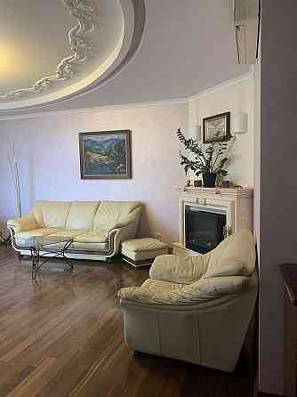 Оренда квартири 3кімнати вул Сахарова ( новобуд Львів