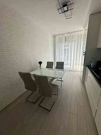 Оренда 2-кімнатної квартири з терасою в ЖК "Авалон" пр.В.Чорновола Львів