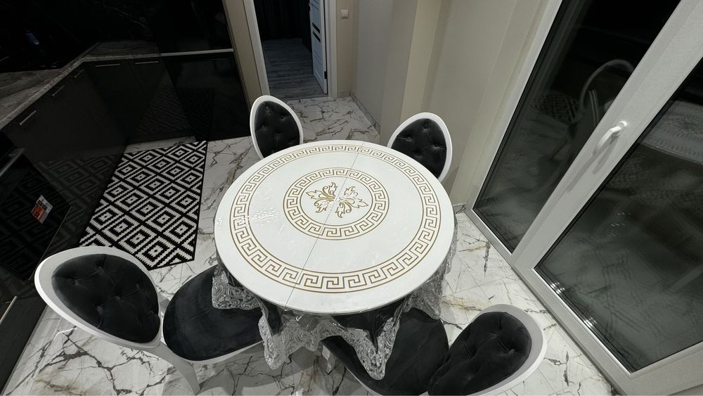 Оренда панорамноі видовоі квартири жк Сімпл Ужгород - изображение 1