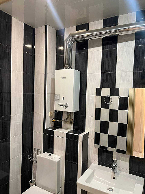 Сдам свою двухкомнатную квартиру в центре, м.Бекетова.Ул. Г. Сковороды Харьков - изображение 8